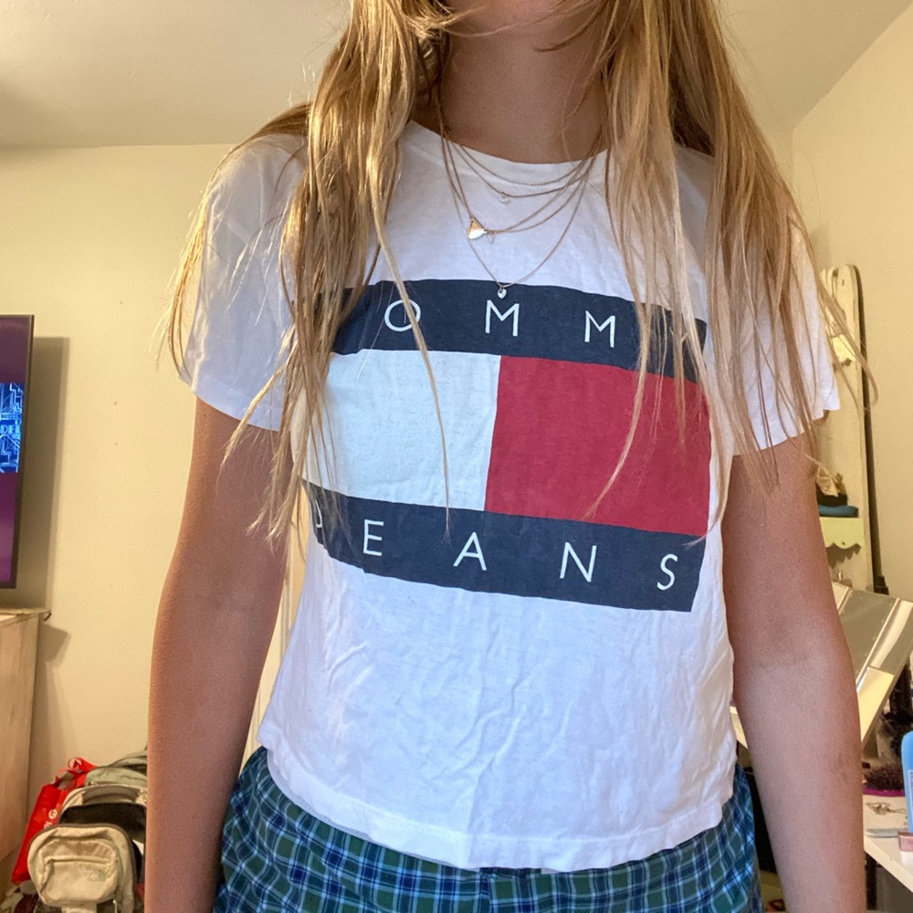 white tommy hilfiger shirt
